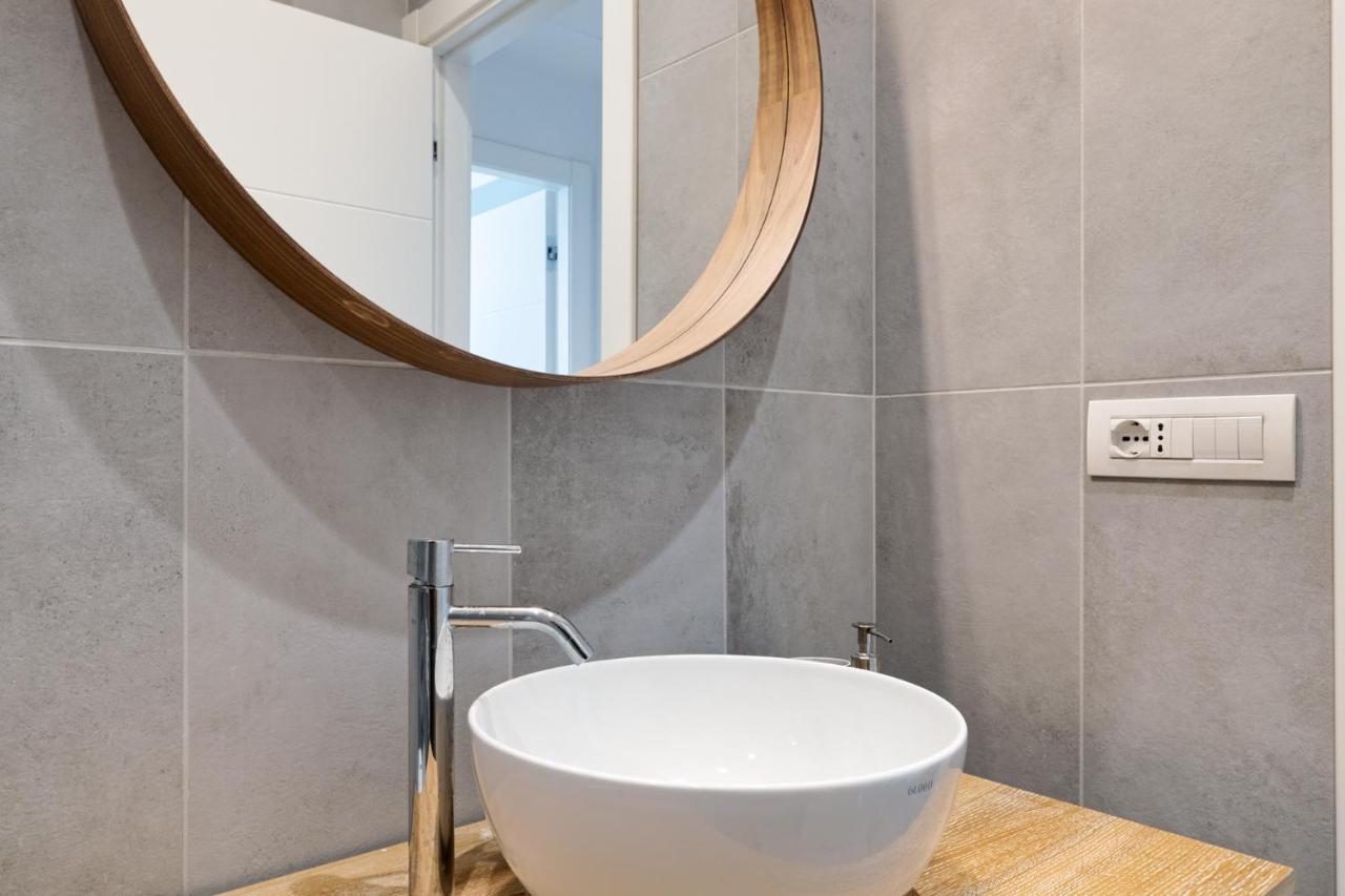 Fontana Di Trevi!! Comfy&Elegant 3Bedroom 2Bath Рим Экстерьер фото